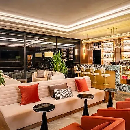 Hotel Western Premier Hidden Hills 4*